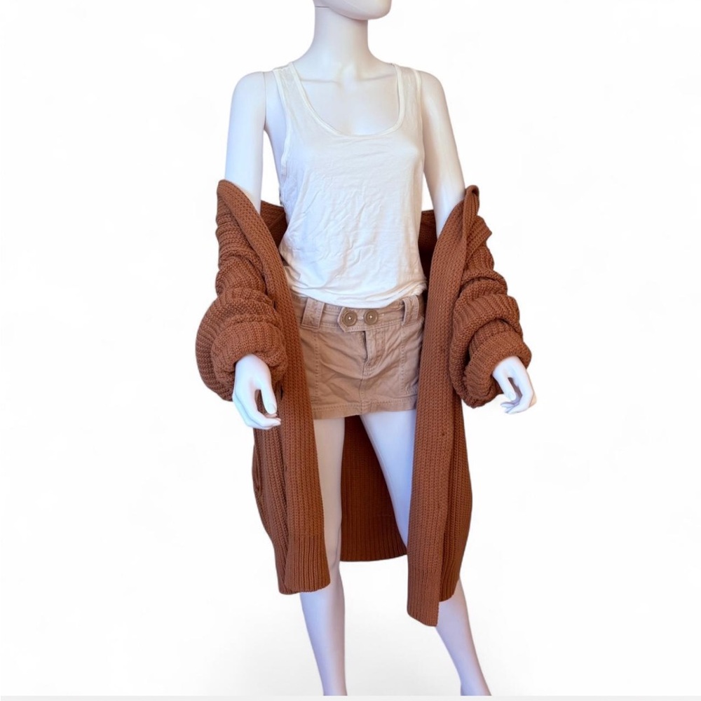 3 piece outfit perfect for this Falls Trend featuring an oversized knit cardigan - Picture 2 of 9